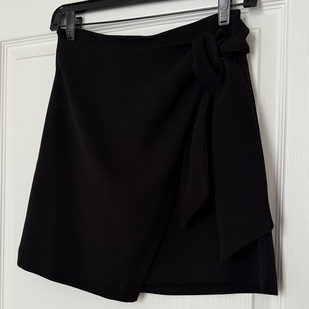 Wilfred Black Skirt with side tie wrap detail- size 2